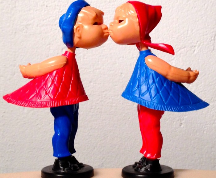 Vorsichtige Annäherung zwischen den Geschlechtern. Foto: Julia Lutzeyer